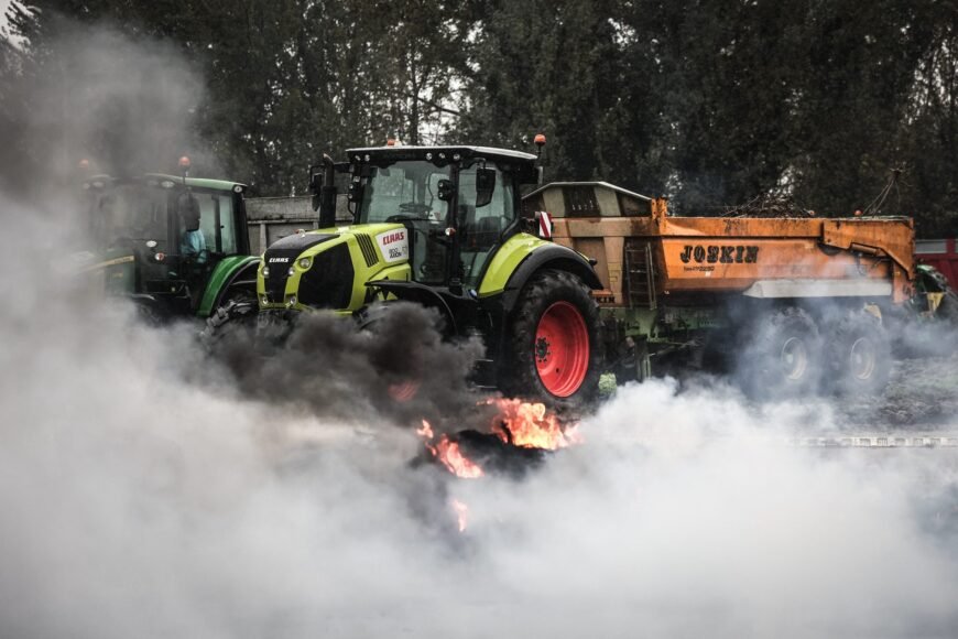 Farmers Disrupt Port of Bordeaux, Government Pledges Action