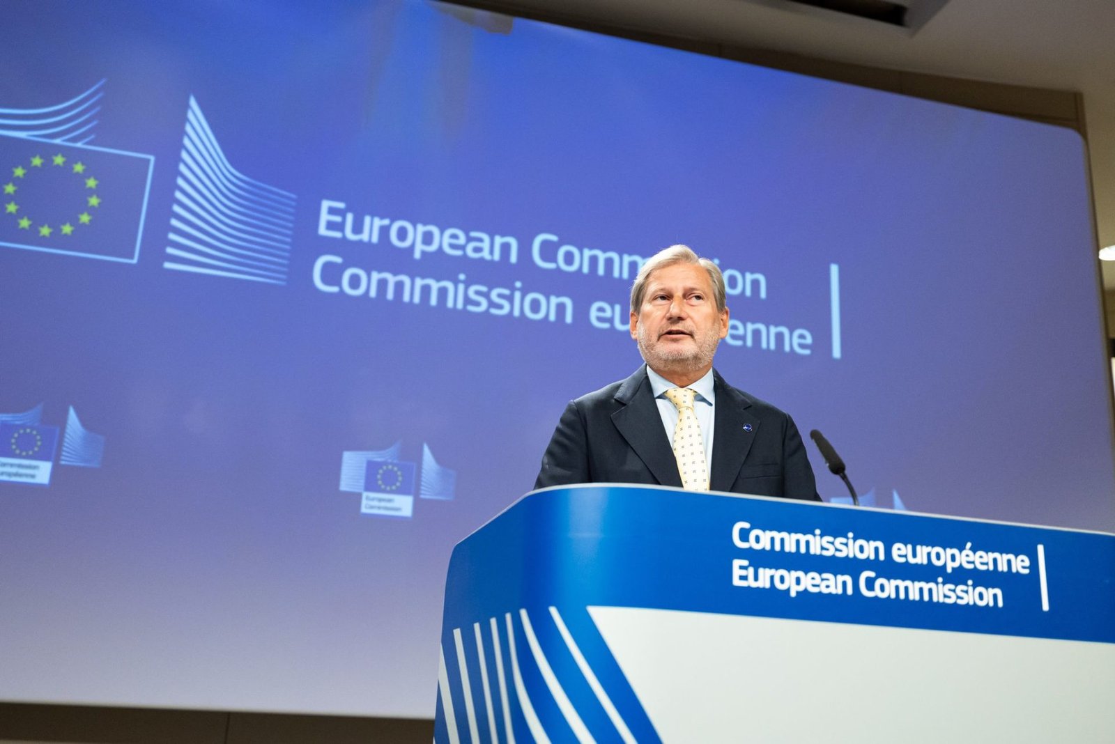 Hahn: “Europe Is Ready to Tackle Trump Intellectually”