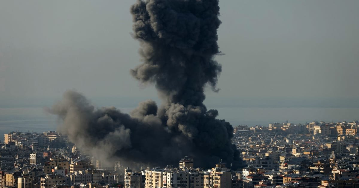 Israeli Airstrike Leaves 11 Dead in Central Beirut