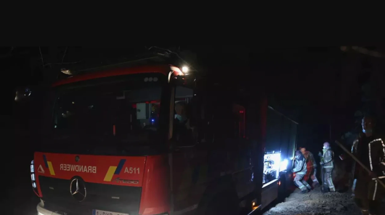 Leuven Fire: Family of Four Saved, 68-Year-Old Hospitalized, Minimal Damage