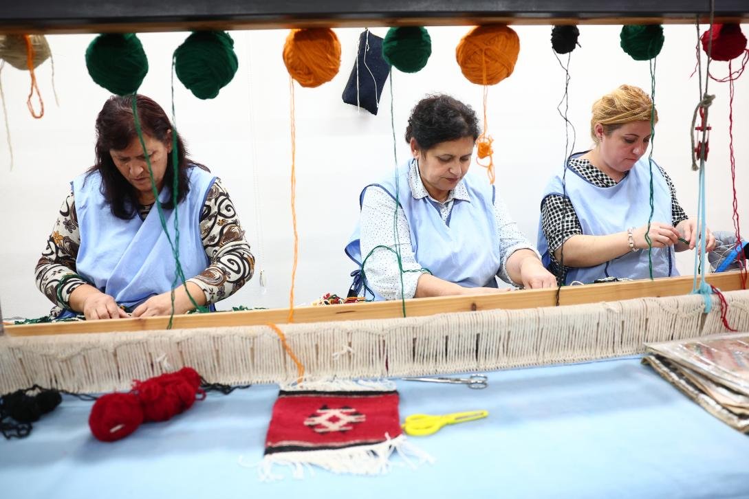 “My Tradition” in Albania, women from vulnerable groups are employed in the EU-funded social enterprise