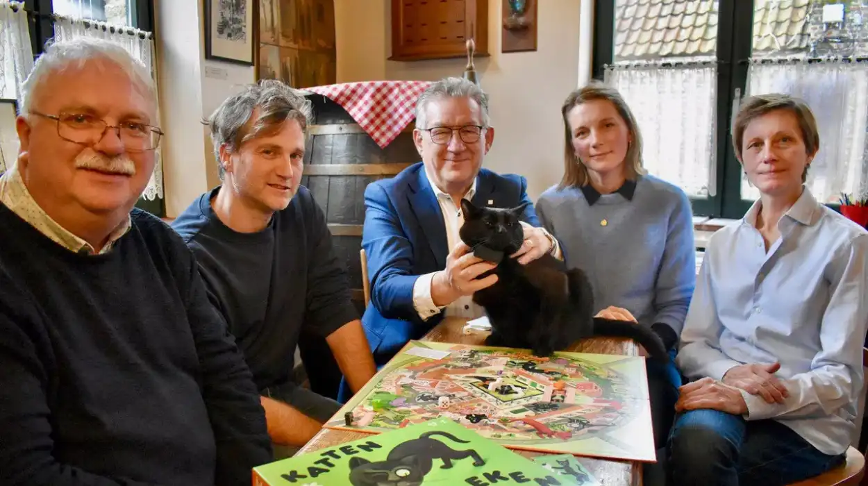 New Board Game Starring Aristide Debuts at Bruges Folklore Museum