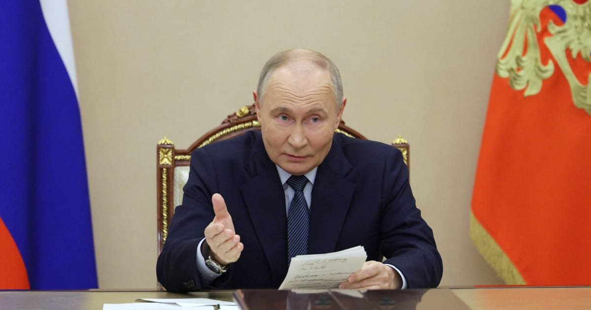 Putin Announces Ongoing Combat Testing of New Russian Missile