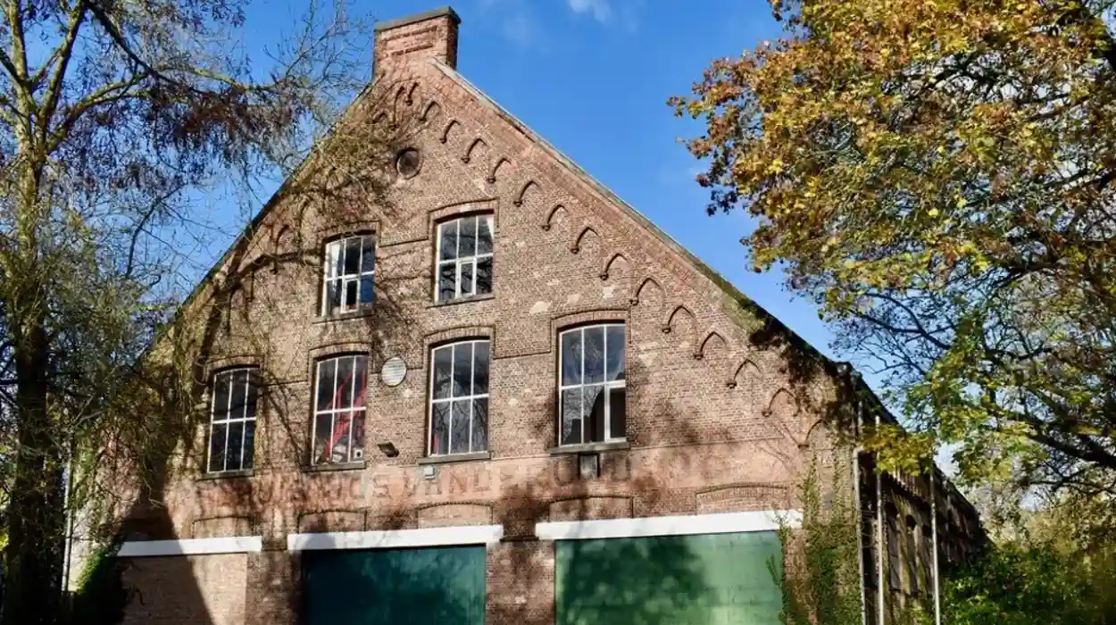 Sale of Historic Buildings in Bruges: Mayor De Fauw’s Plans Face N-VA Opposition
