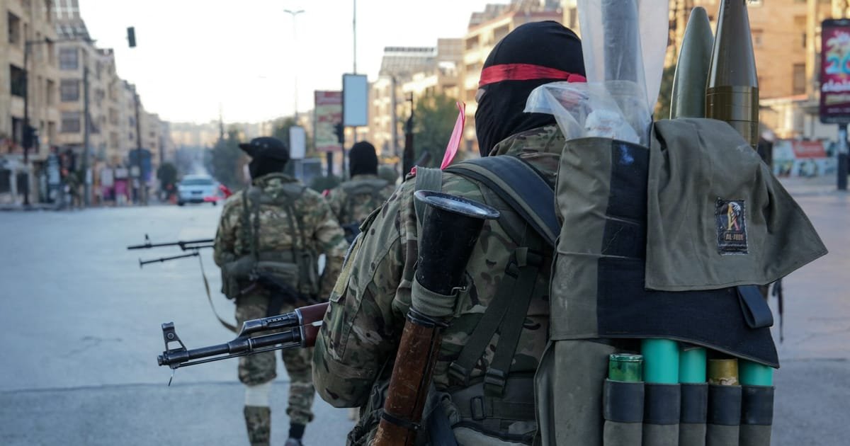 Syrian Army Pulls Back Troops from Aleppo to Strategize Counteroffensive
