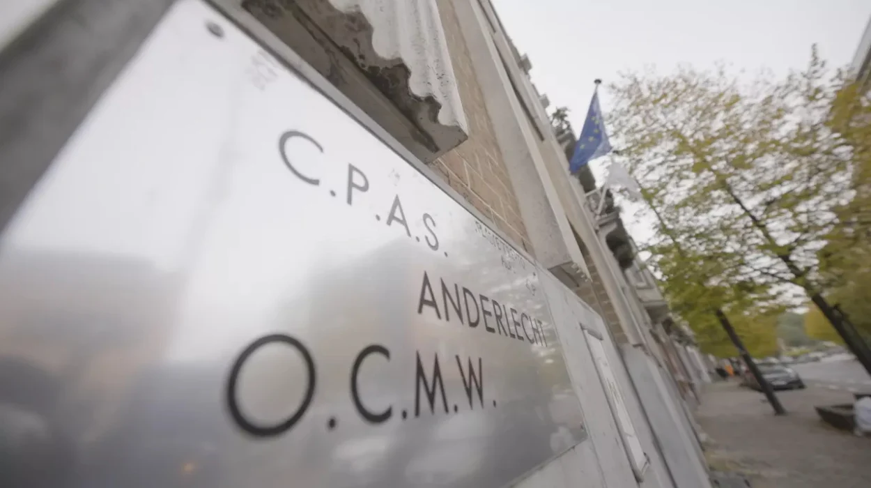 Anderlecht OCMW Criticized for Mismanaging Financial Aid Distribution to 5,000 Individuals