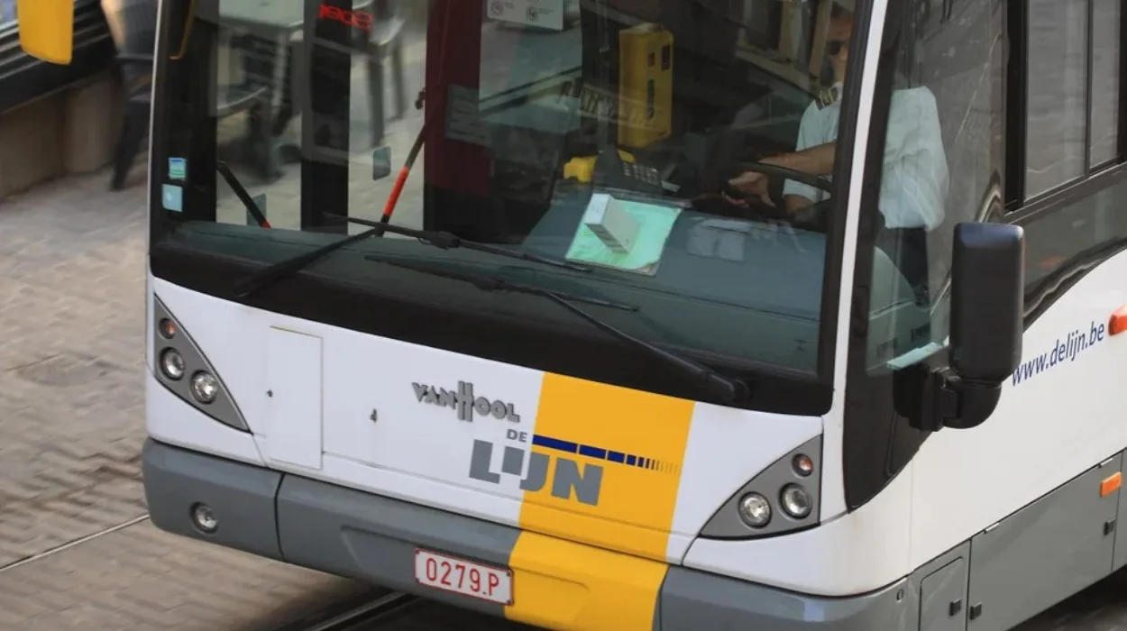 Belgium’s ACV Union Calls for Safety Reforms Following Knife Attack on Bus Inspectors in Liège