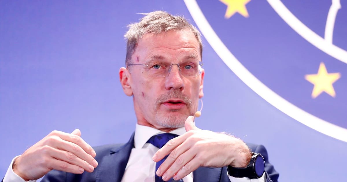 “Easy Does It — ECB Can Continue Gradual Cuts in December, Says Croatia’s Vujčić”