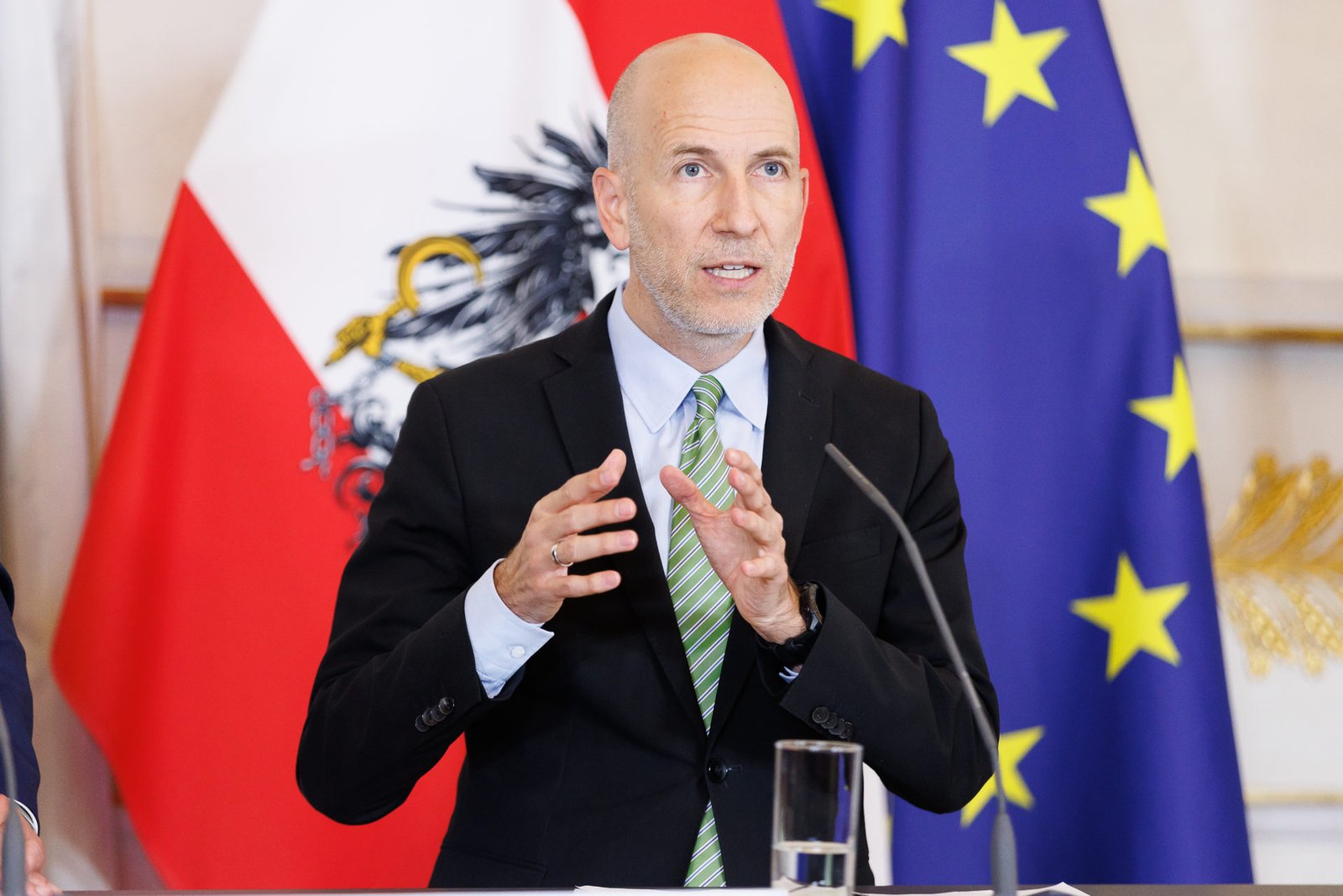 EU Nations Split on Directive Targeting Fake Internships