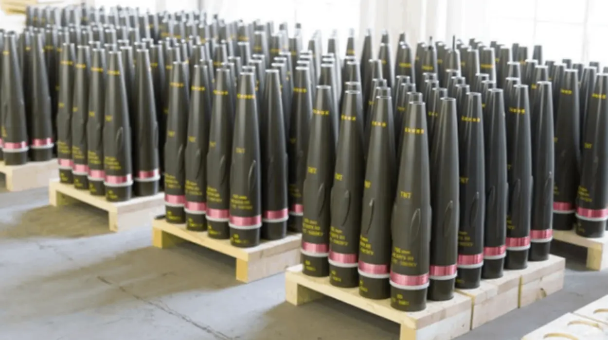 EU Plans to Manufacture 2 Million Artillery Shells for Ukraine by 2025