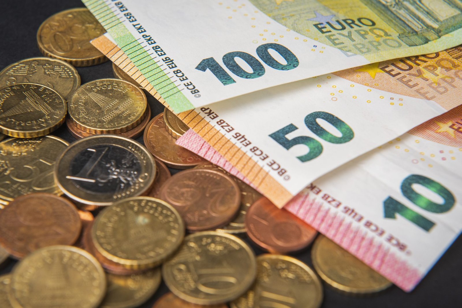 Eurobarometer Survey Reveals Strong Support for the Euro in Slovenia
