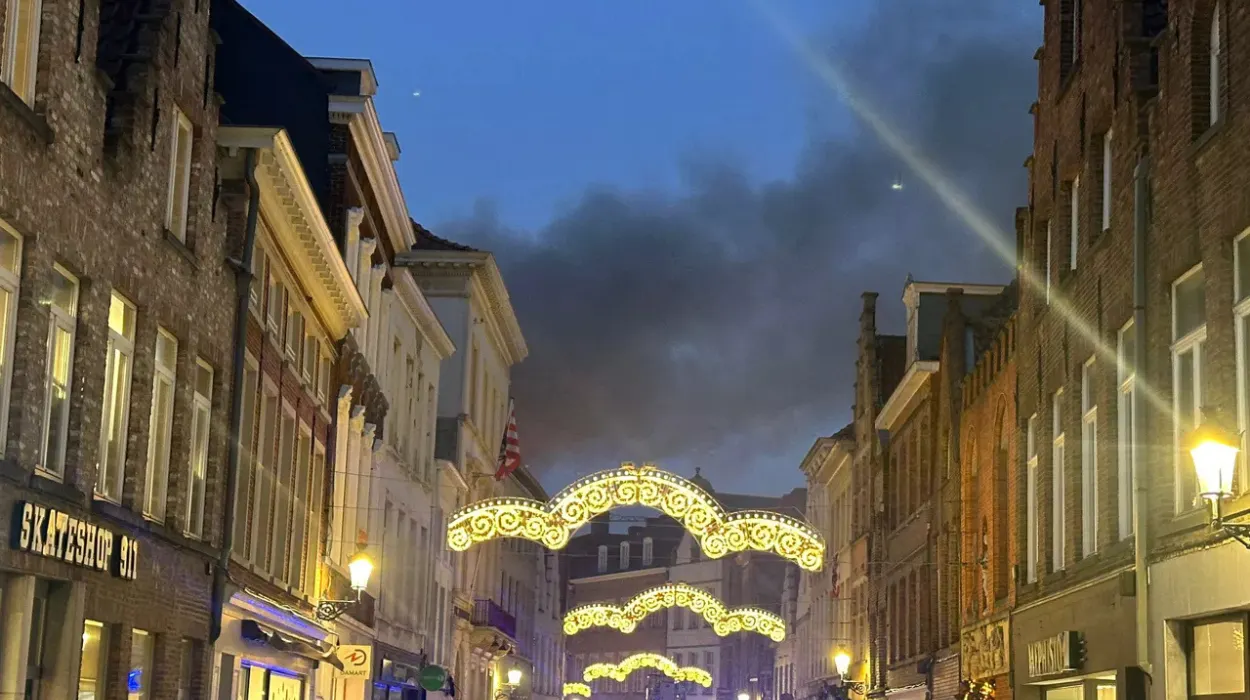 Fire Erupts Near Bruges’ Warmest Week Event