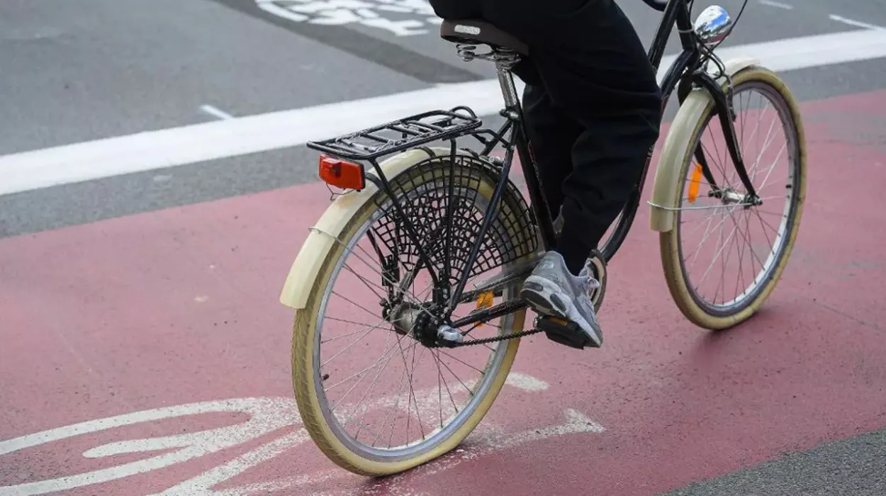 Flanders Tackles 264 Unsafe Road Spots: Minister De Ridder Prioritizes Safety