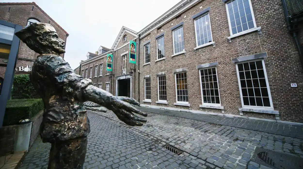 Hasselt Draws 30,000 Visitors to the Jenever Museum