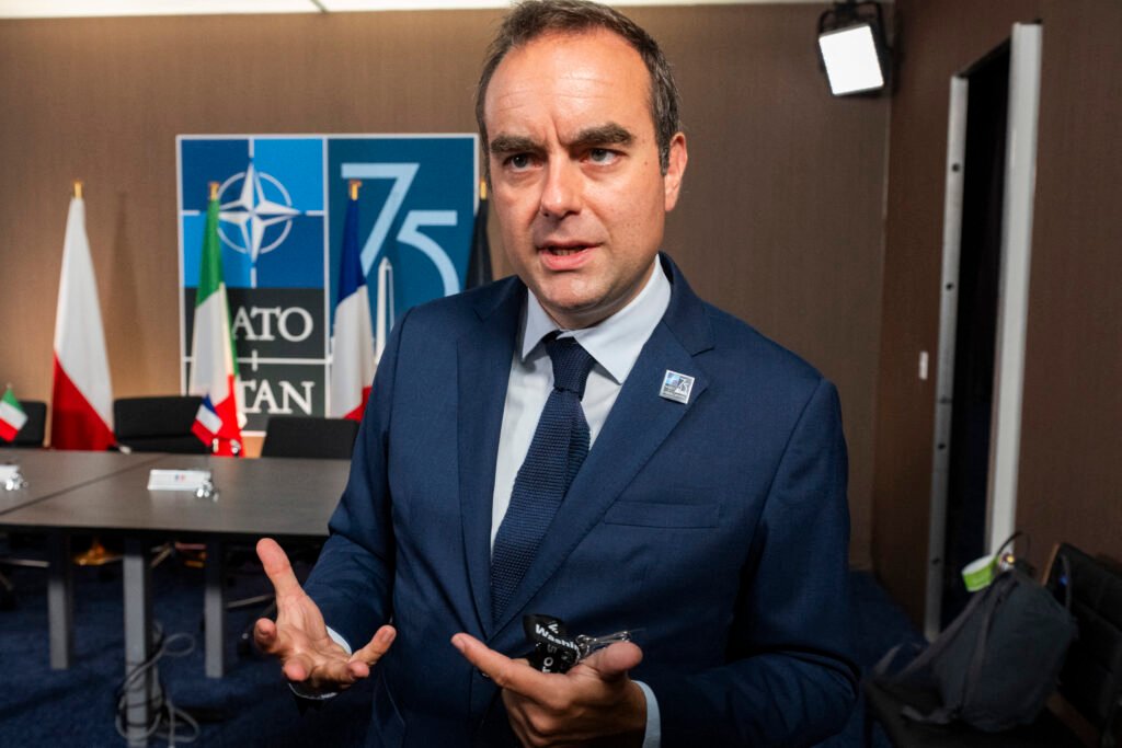 How France’s Political Crisis Puts Military Spending at Risk