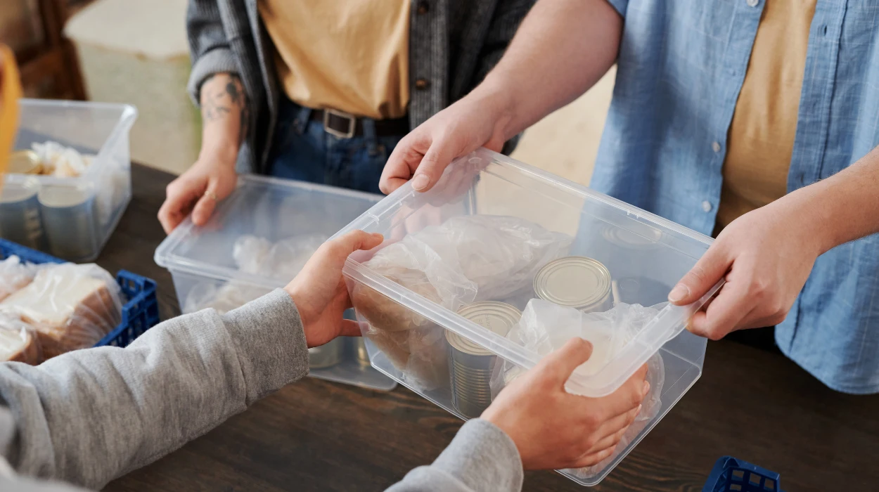 More than 210,000 Belgians Rely on Food Banks Amid COVID-19 and Ukraine Conflict