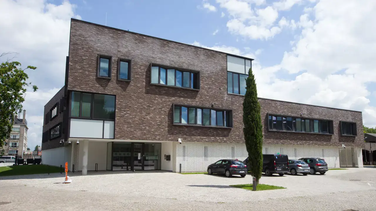 Ninove Police Station Extends Hours Under Mayor D’haeseleer’s Leadership
