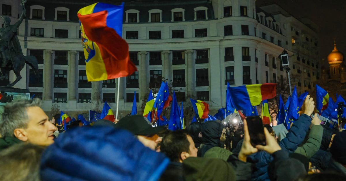 Romania’s Pro-Europeans Fear Putin’s Influence Could Push Them Toward Dictatorship