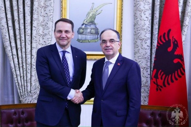Sikorski: Anticipating New Chapter Group with Albania Under Polish Presidency