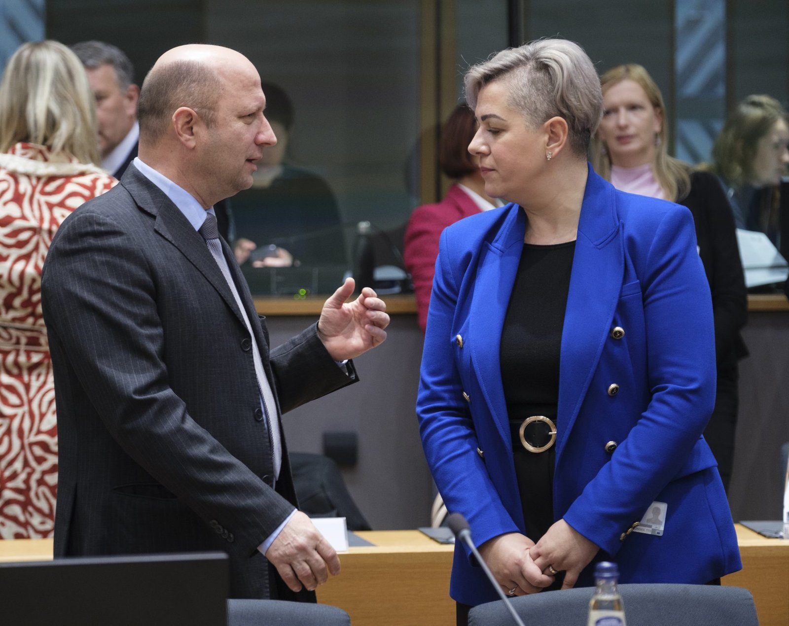 Slovenia Advocates for Inclusion of Western Balkans in EU Mobile Roaming
