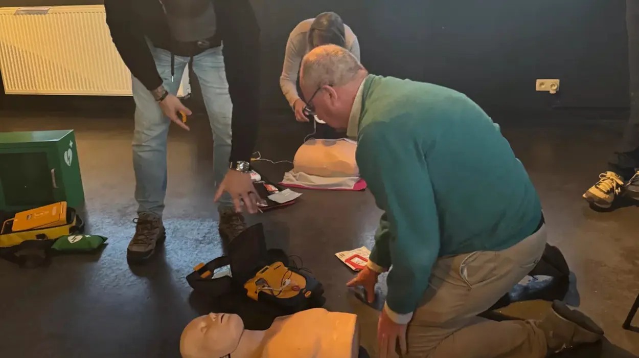 VZW Hotels Knokke-Heist Introduces AED Program, Boosting Safety by 93%