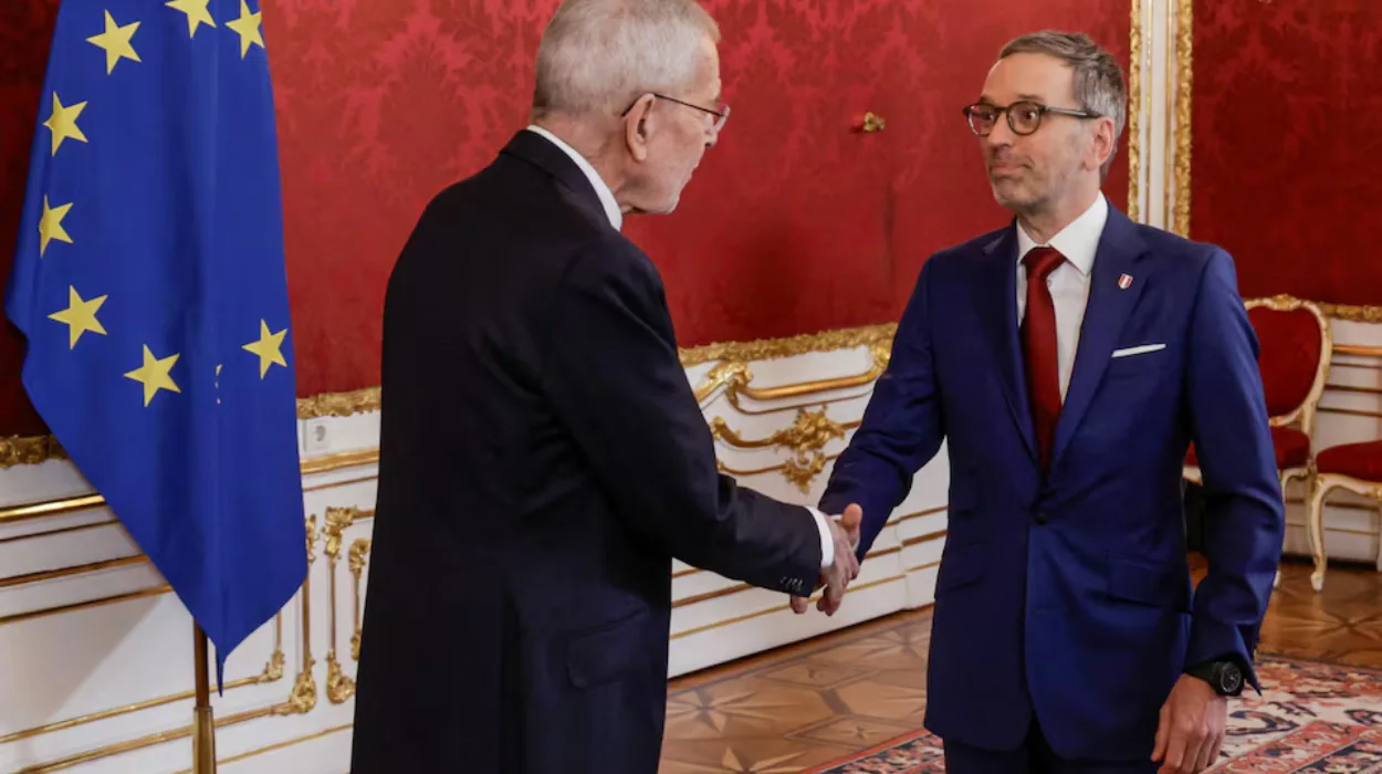 Austrian FPO Leader Kickl Meets President to Seek Coalition Mandate