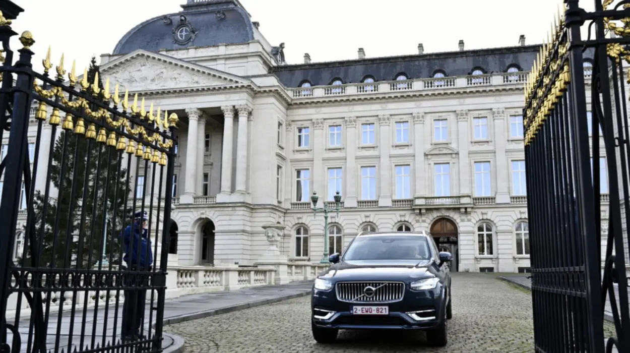 Belgium Government Crisis Reaches Day 211: De Wever Meets with King Philippe