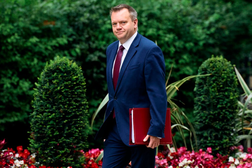 “Britain Seeks to Redefine Its Post-Brexit Strategy”