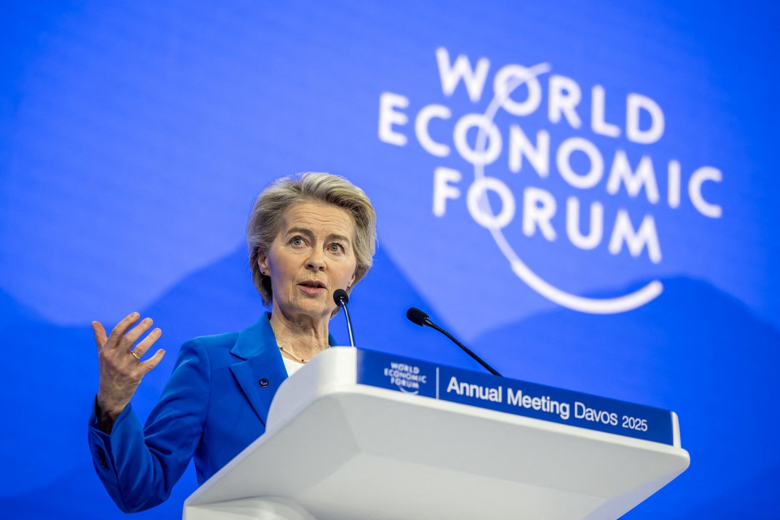 Davos: In the Face of Trump, the EU Reaches Out to China
