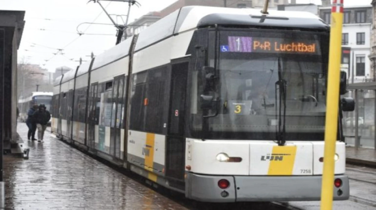 De Lijn Revamp: Significant Bus and Tram Changes Arrive in Belgium!