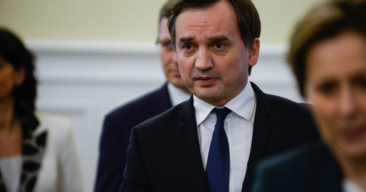 Former Polish Justice Minister Evades Police and Pegasus Investigation