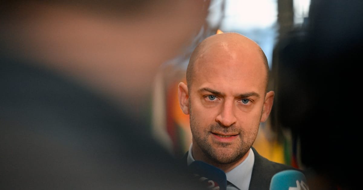 France Considers Deploying Troops to Greenland, Says Foreign Minister