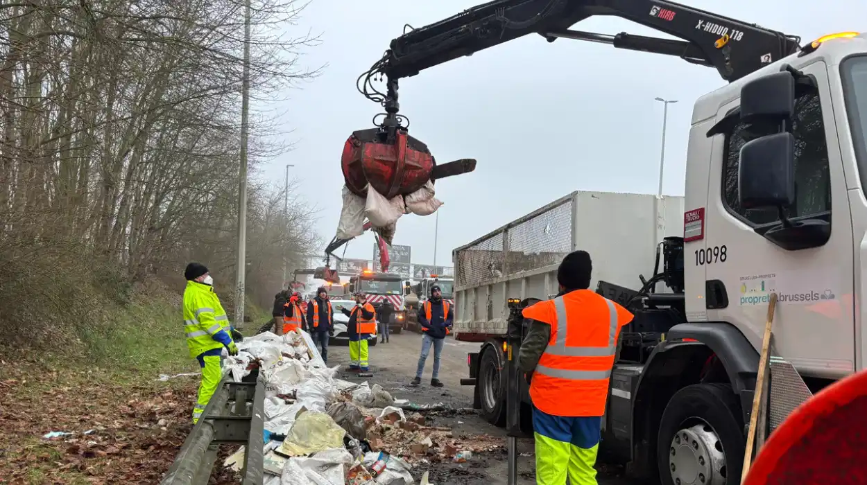 Hazardous Waste Removed from Brussels Ring Road in Anderlecht