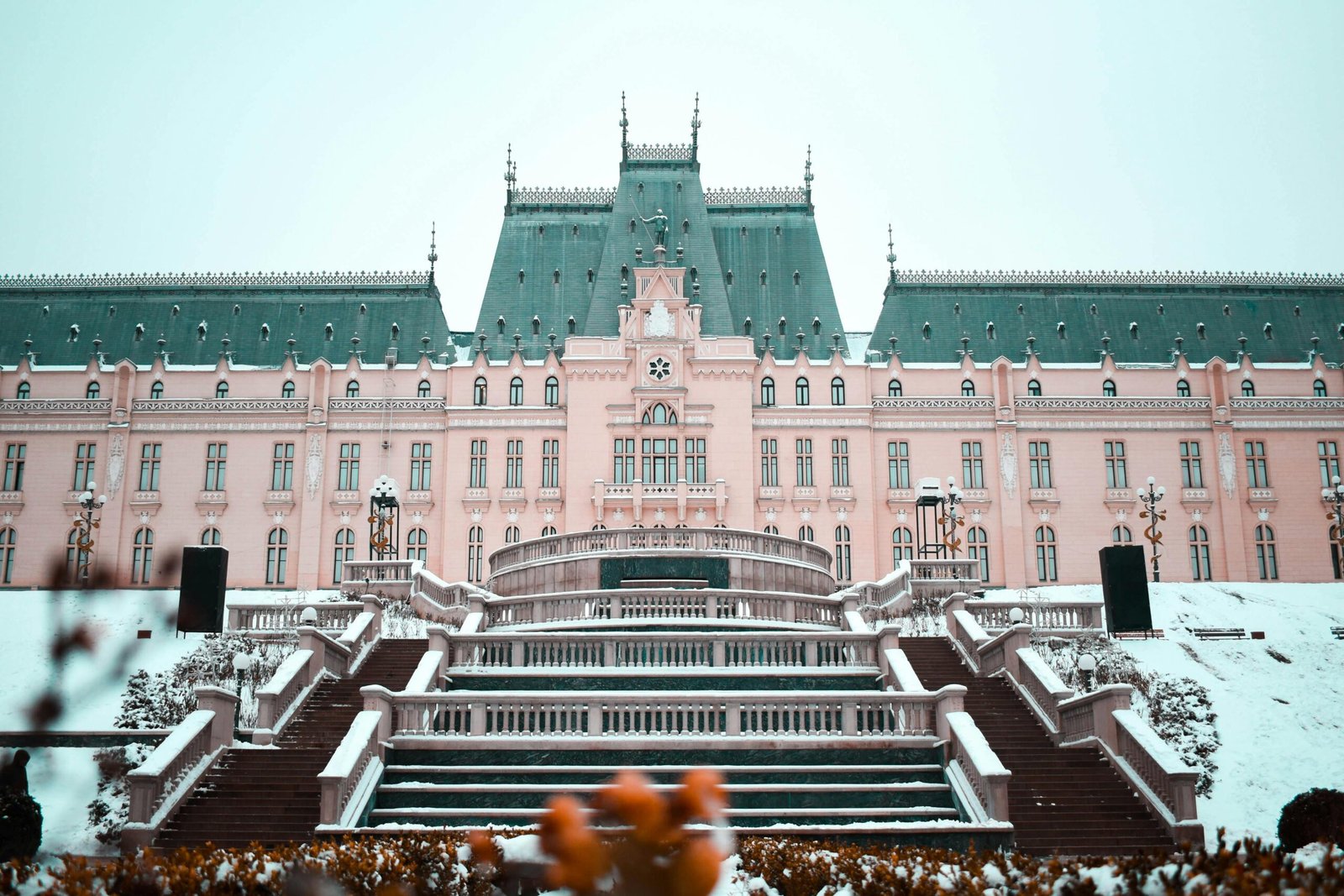 Mass “Exodus” of Foreign Workers from Romania