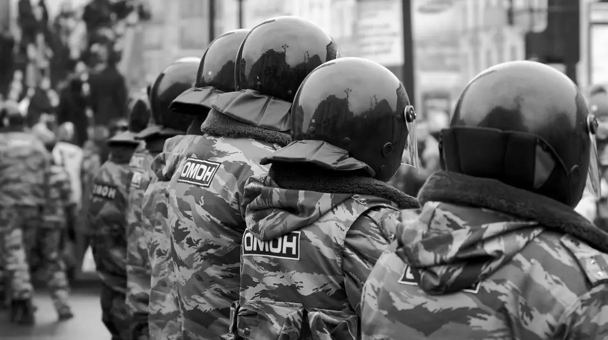 Russia’s FSB Thwarts Yekaterinburg Bomb Plot, Arrests Four Teens