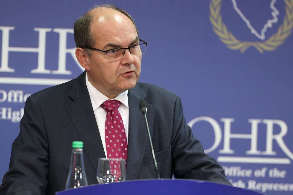 Schmidt Bans the Execution of National Assembly of the RS Conclusions