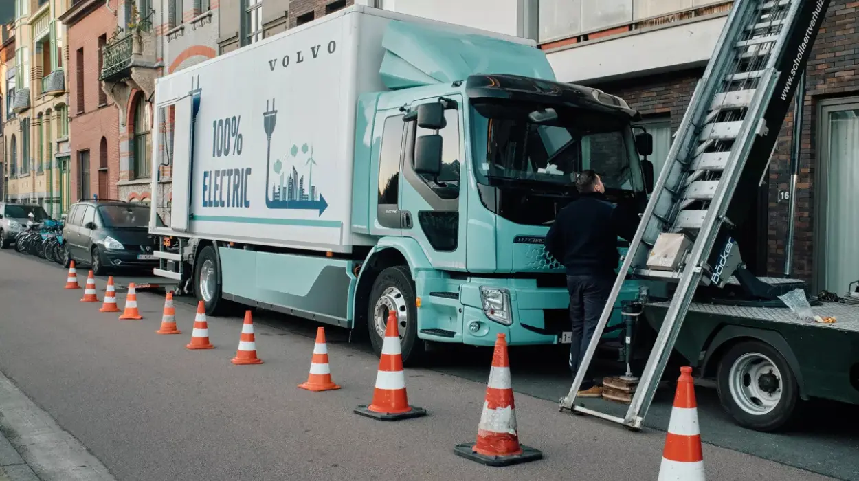 28 Companies Pilot 6 EVs for Greener City Deliveries in Ghent
