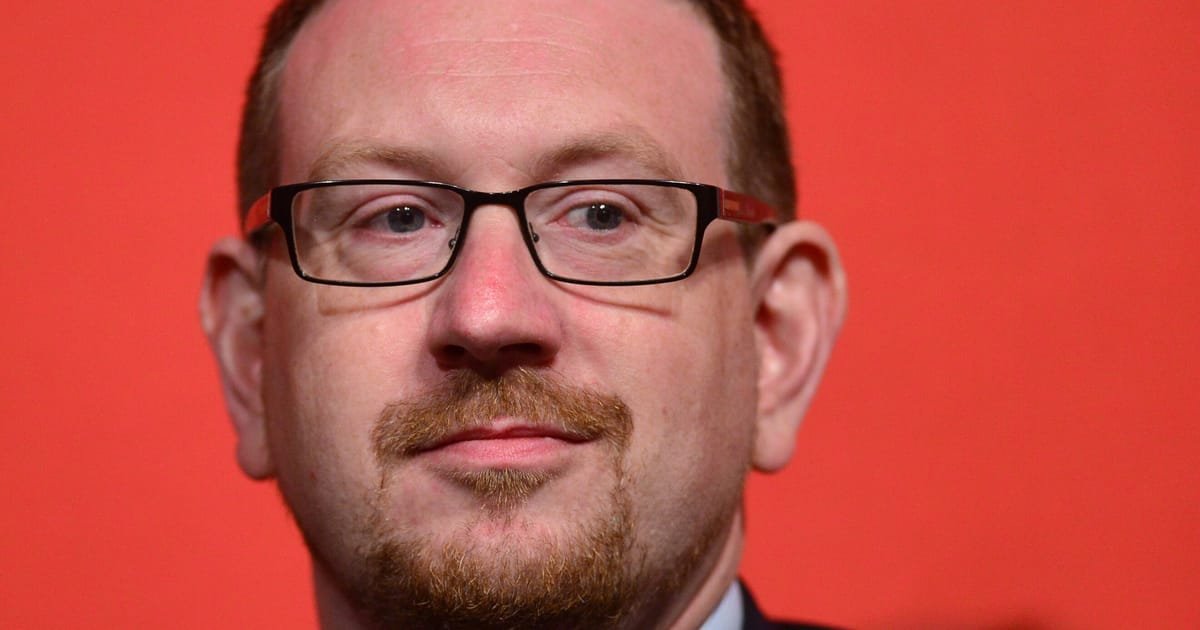 5 Instances Where Politicians Were Embarrassed by WhatsApp Leaks
