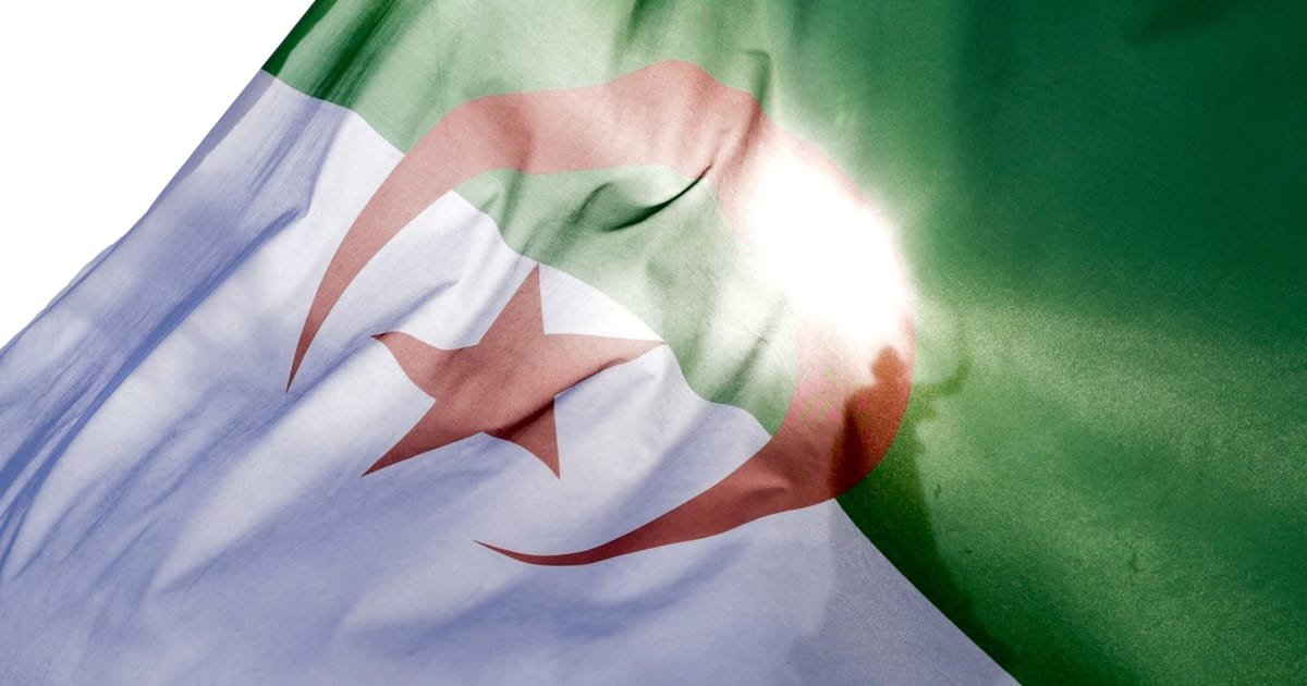 Algeria Criticizes French Government for Submitting to Far-Right Influence in Immigration Dispute