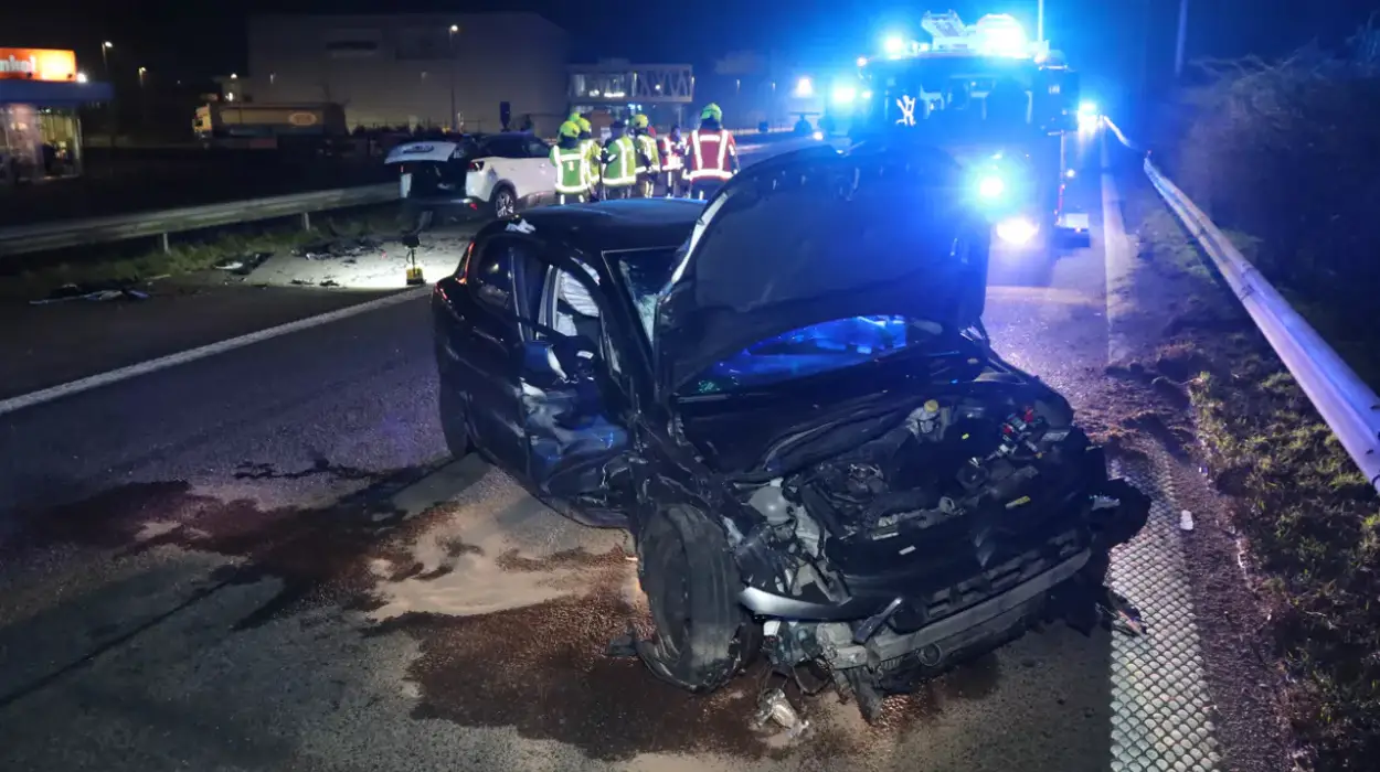 Antwerp: E34 in Sint-Gillis-Waas Closed Following Crash