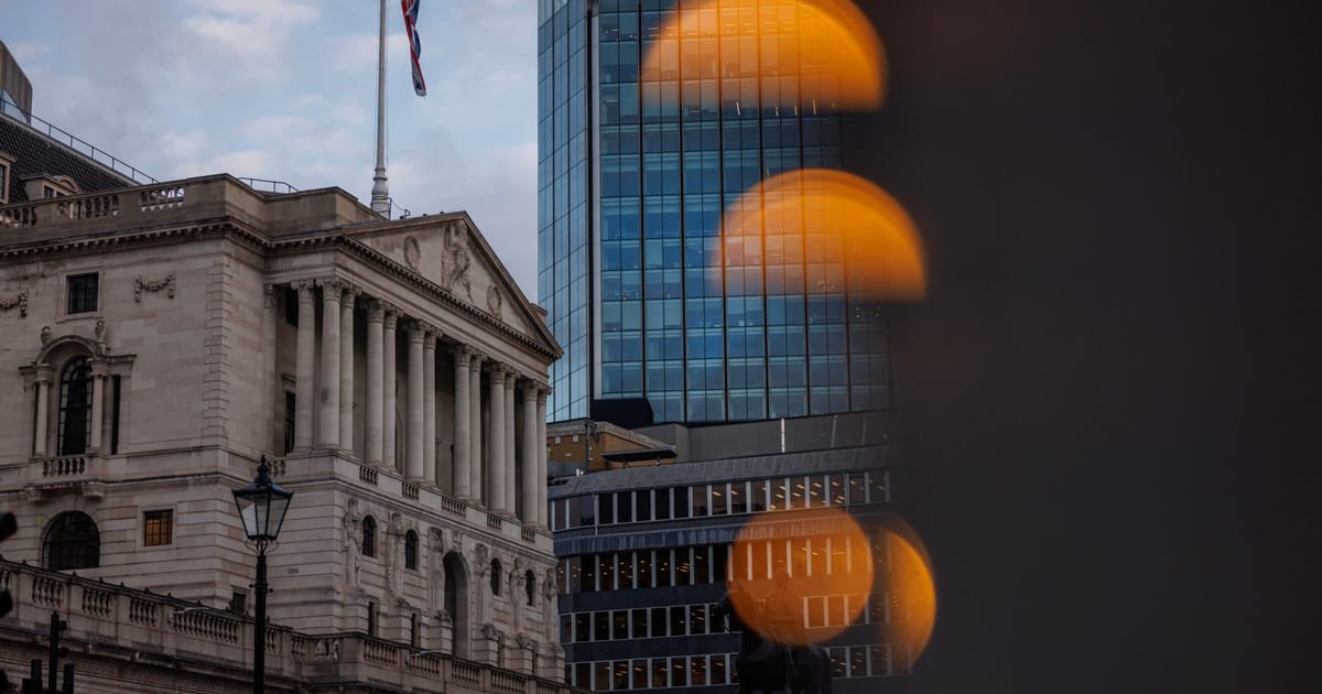Bank of England Reduces Interest Rates and Downgrades Growth Forecast