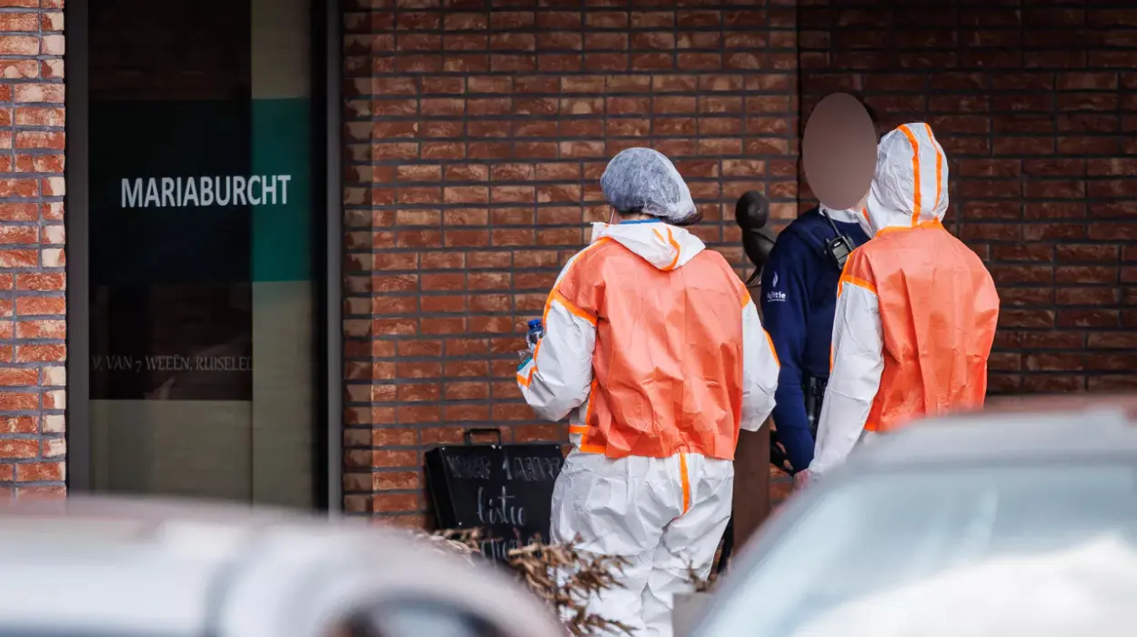 Dentergem: 90-Year-Old Man Stabs Three, Previously Killed Wife in 2021
