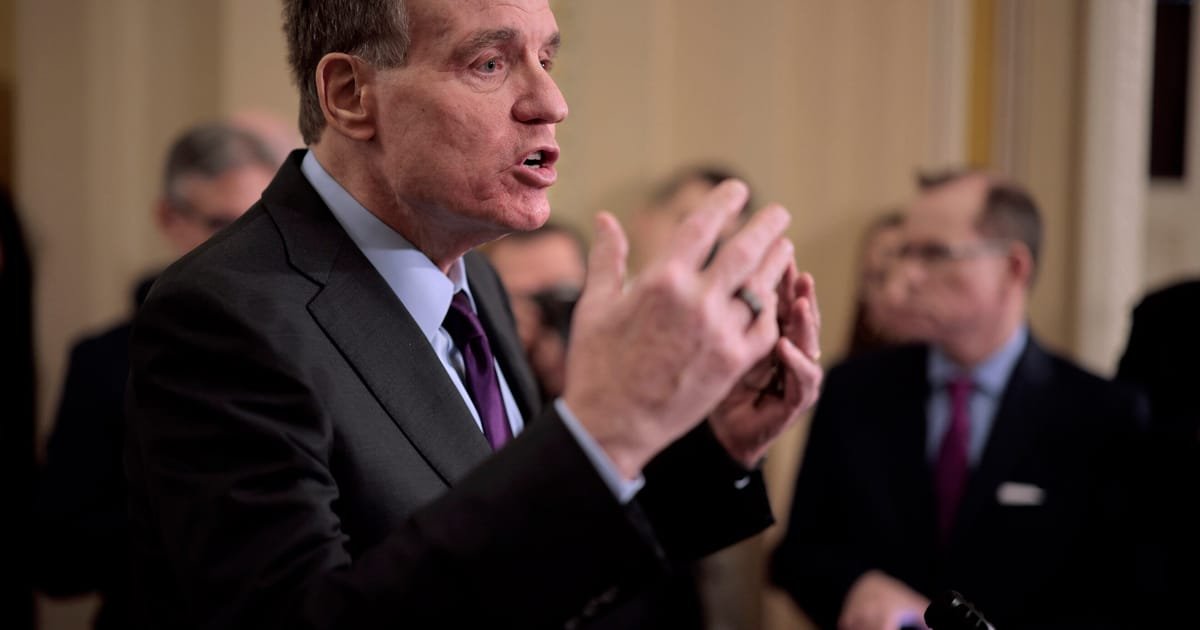 Senator Warner: Democrats’ ‘brand is really bad’