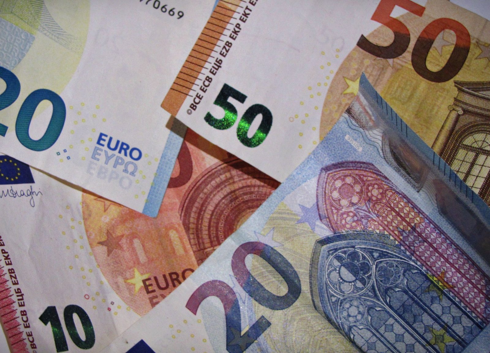 Counterfeit Euro Cash Remains Minimal in Slovenia