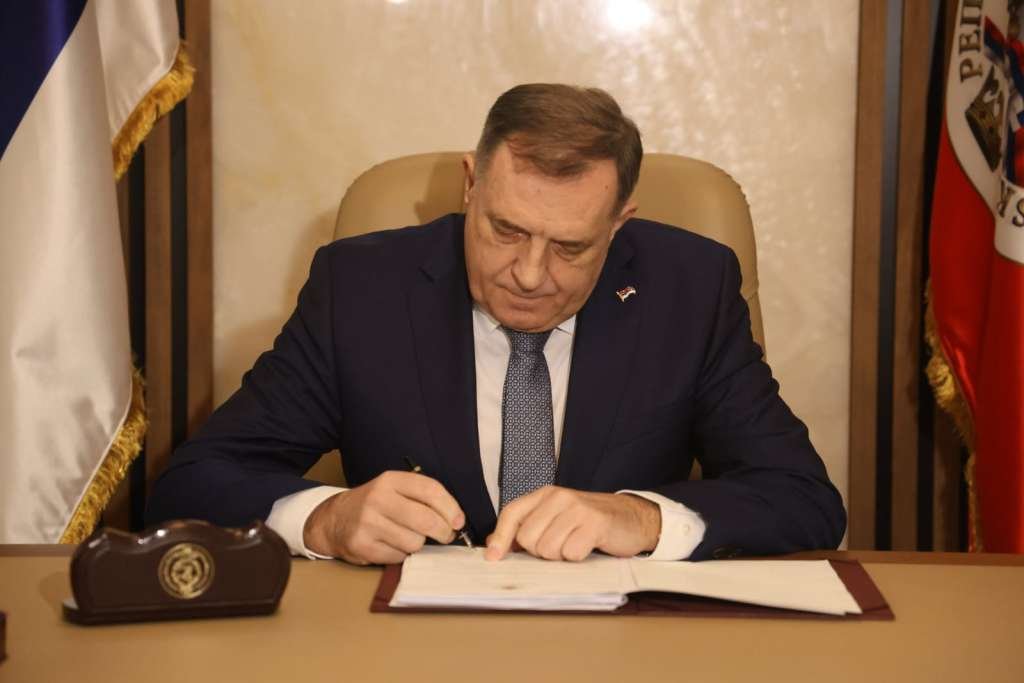 Dodik Approves Legislation Prohibiting BiH Institutions from Operating in Republika Srpska