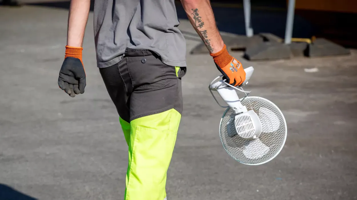 Ghent & Destelbergen: 6 IVAGO Recycling Parks Closed Due to Strike