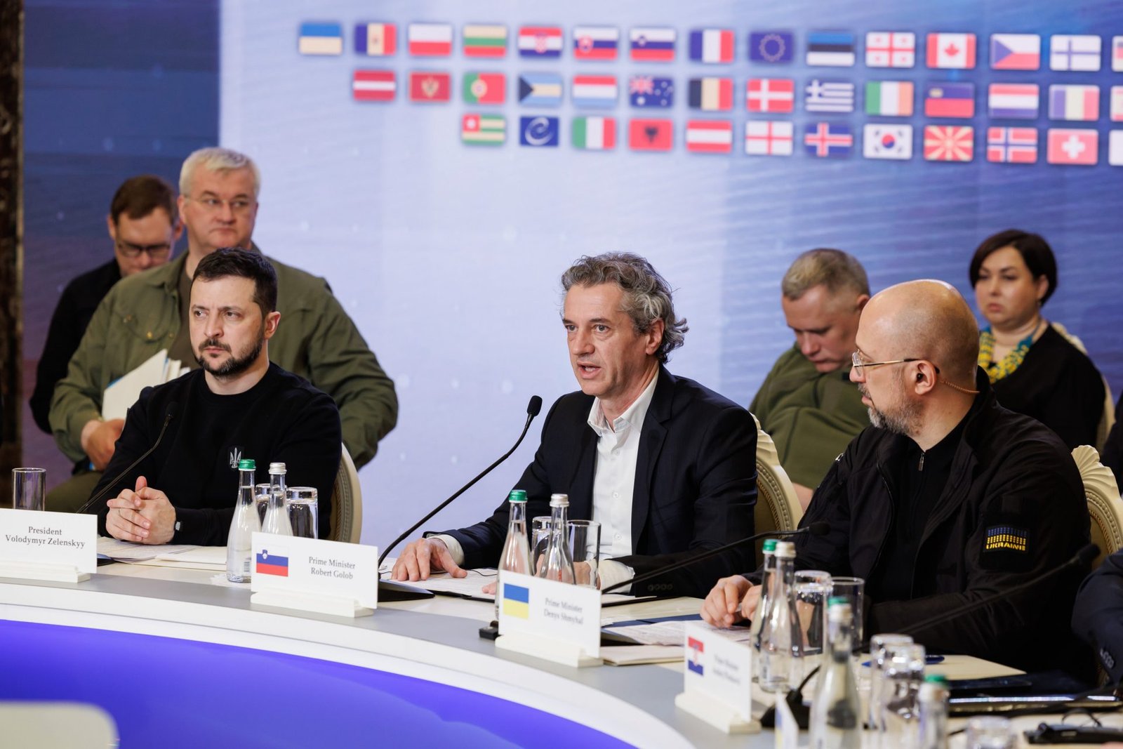 Prime Minister Golob Engages in Consultative Discussions Ahead of Extraordinary EU Summit