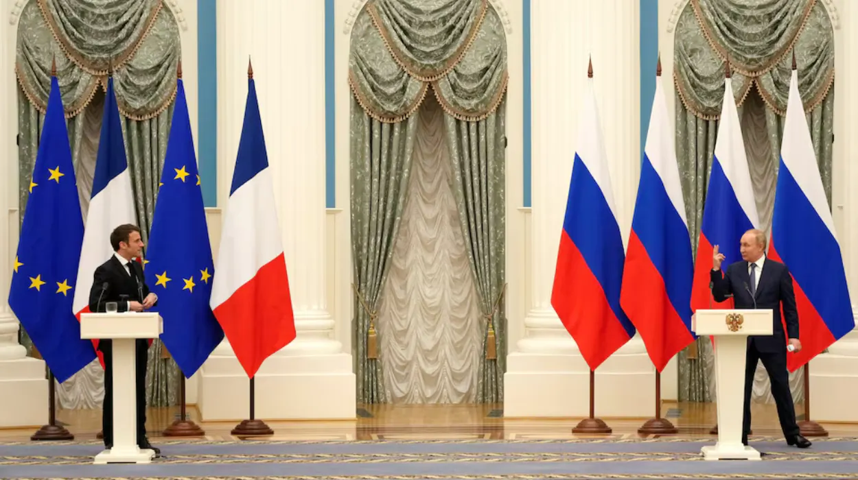 Russia Criticizes Macron for Claims About Threat to Europe