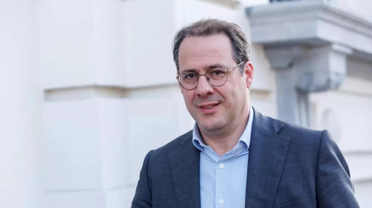 Belgium’s David Clarinval Confirms Artist Law Remains Unchanged