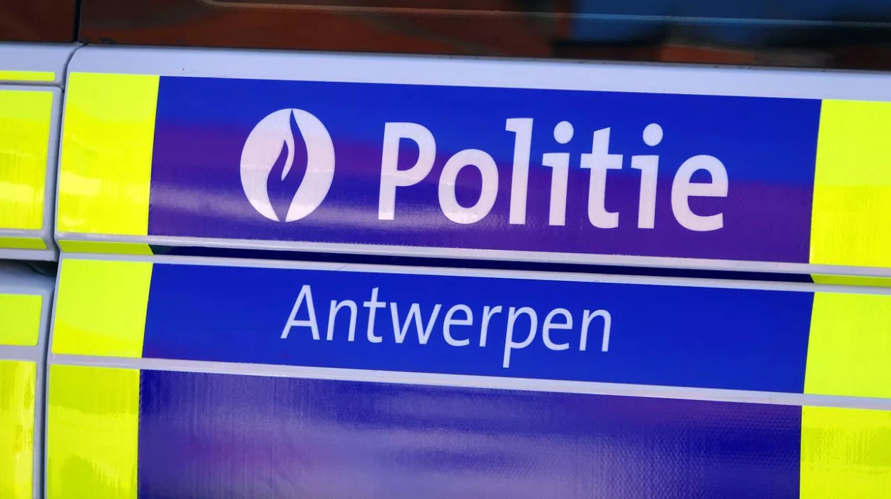 Body of Man Discovered in Tent at Blokkersdijk, Antwerp